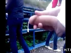 青少年最大的假阳具的视频兼公共巡洋舰吸