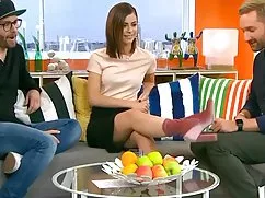 啜口红发黑裸体矛